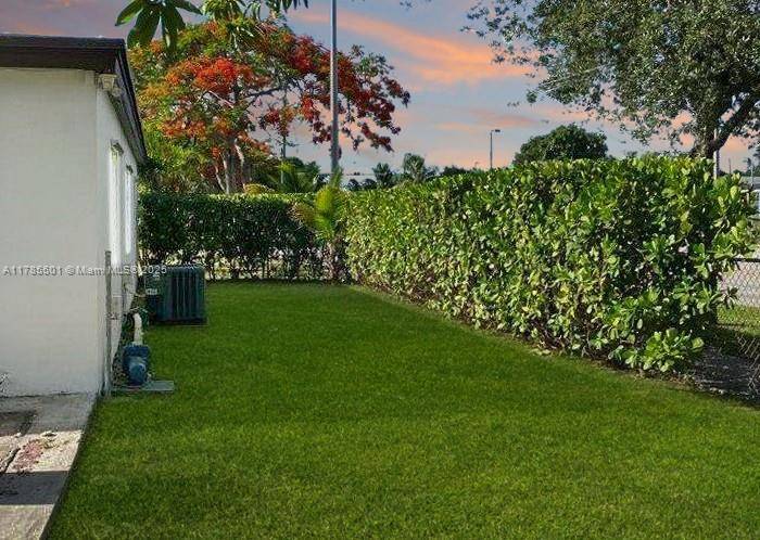 North Miami Beach, FL 33162,1498 NE 178th St