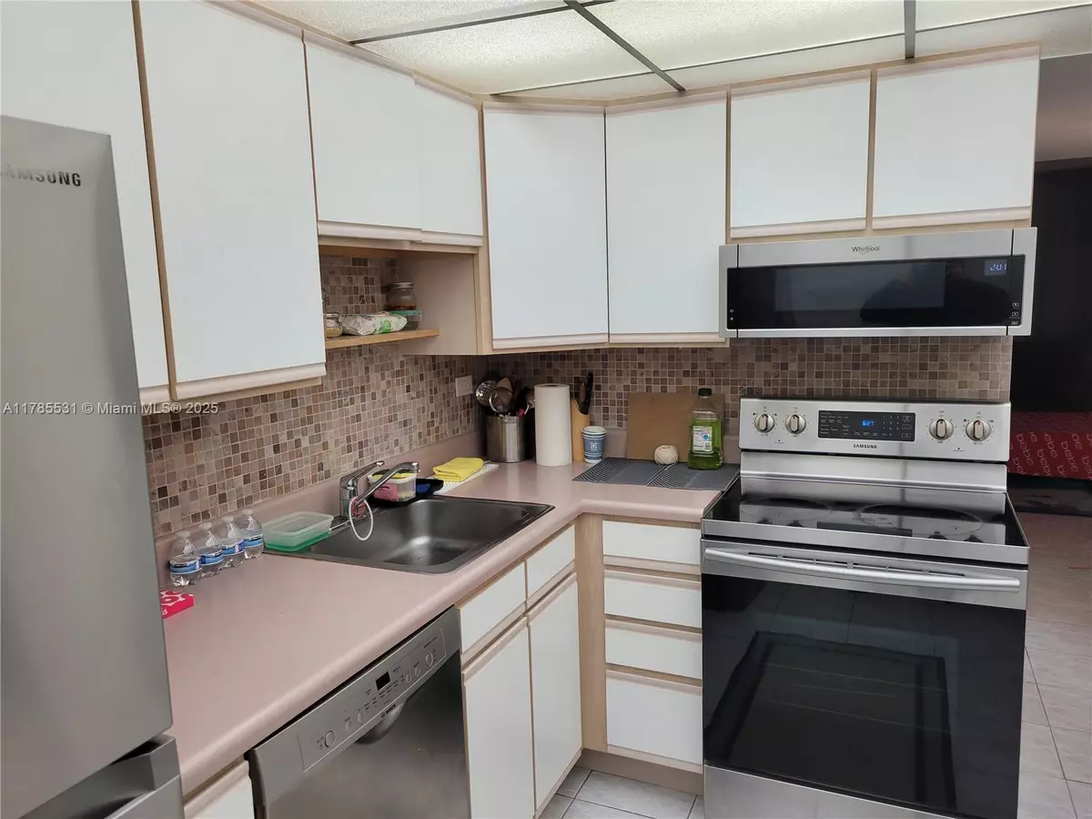 Sunny Isles Beach, FL 33160,251 174th St #1208