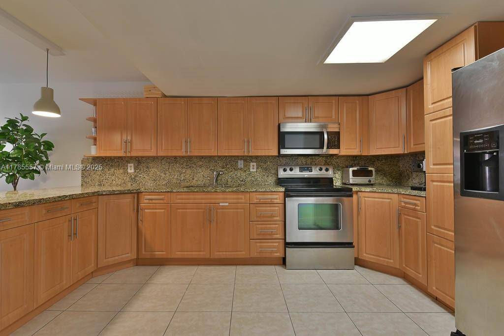 Sweetwater, FL 33174,11365 SW 2nd St #602