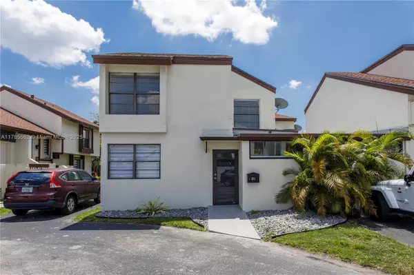471 NW 98th Ct #471, Miami, FL 33172