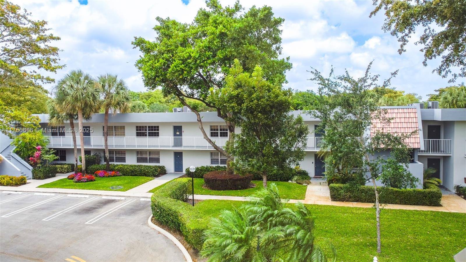 Pompano Beach, FL 33069,Address not disclosed