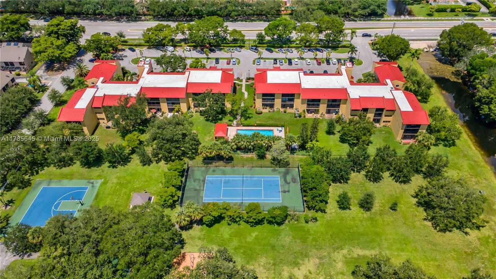 2091 Coral Ridge Dr #N306, Coral Springs, FL 33071