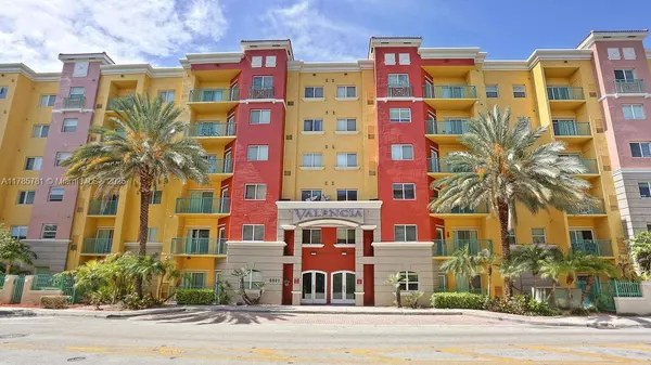 6001 SW 70th St #413, South Miami, FL 33143