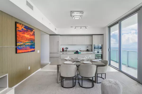 Hollywood, FL 33019,4111 S Ocean Dr #2711