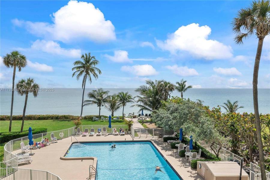 1069 Hillsboro Mile #308, Hillsboro Beach, FL 33062