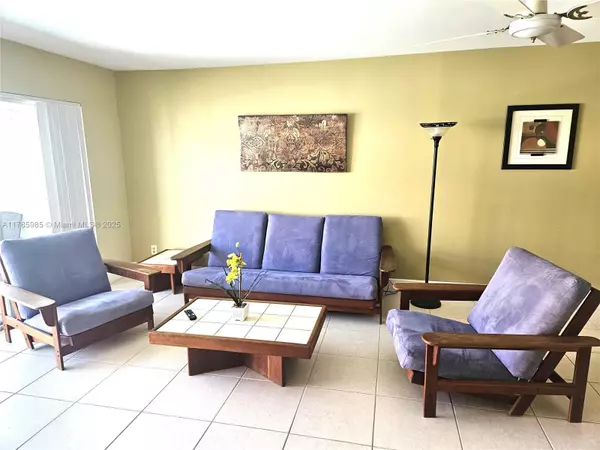 Hallandale Beach, FL 33009,2097 S Ocean Dr #305