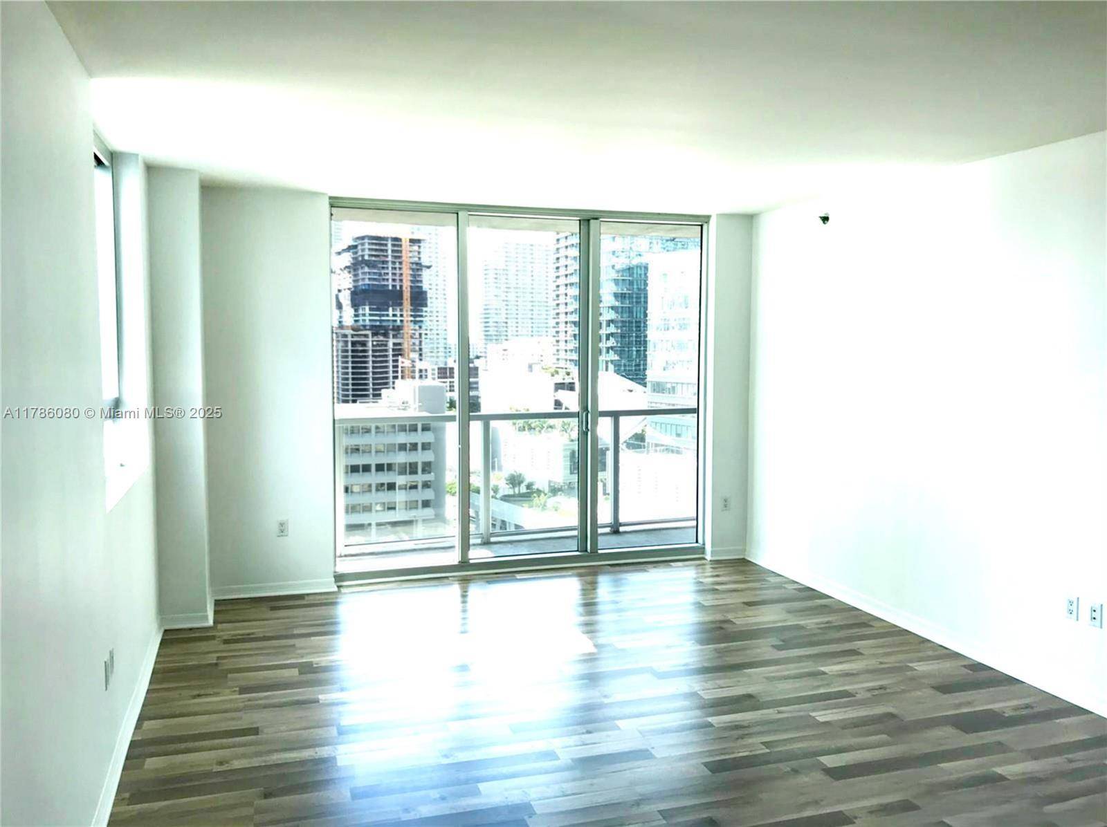 Miami, FL 33131,55 SE 6th St #1610