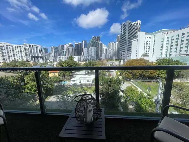 Miami, FL 33129