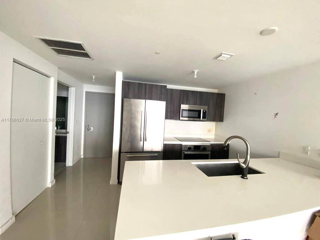 Miami, FL 33132,488 NE 18th St #4905