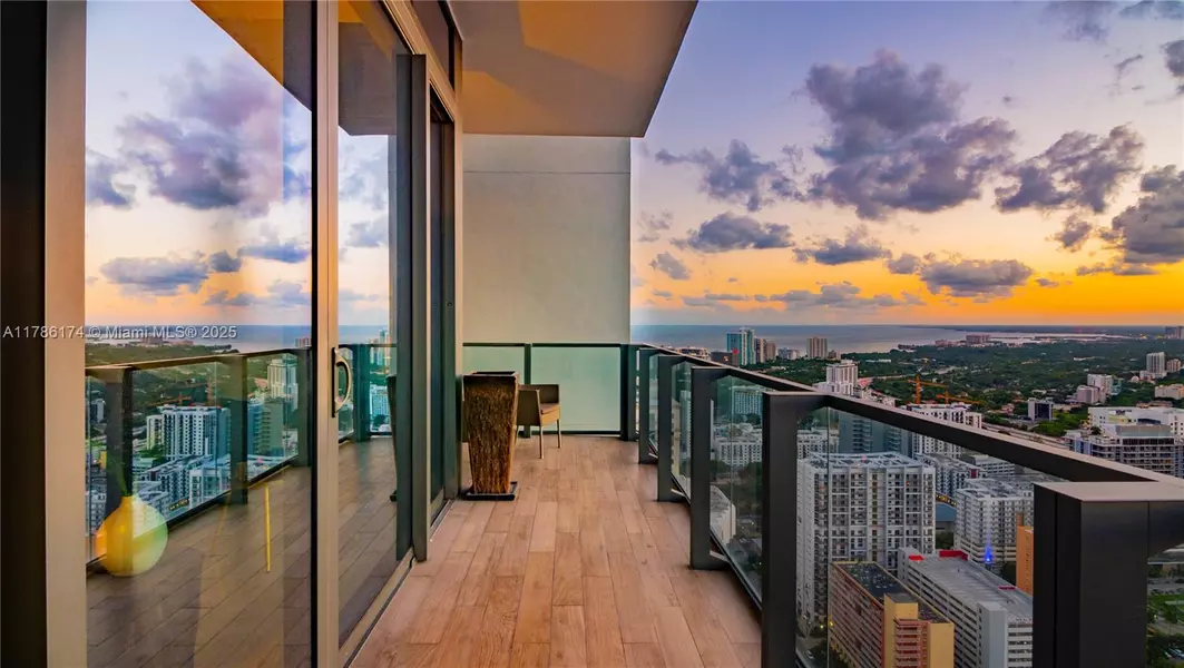 88 SW 7th St #4106, Miami, FL 33130