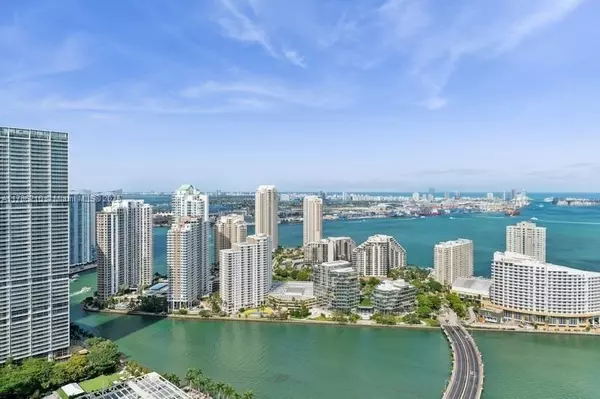 Miami, FL 33131,950 Brickell Bay Dr #4606