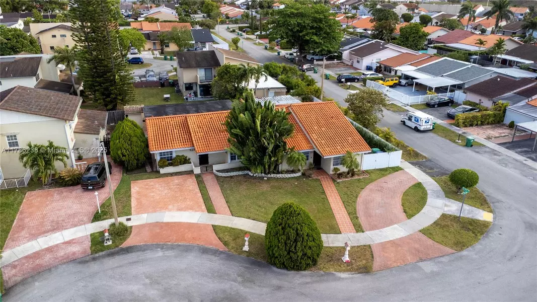 11923 SW 11th Ter #D-2, Miami, FL 33184