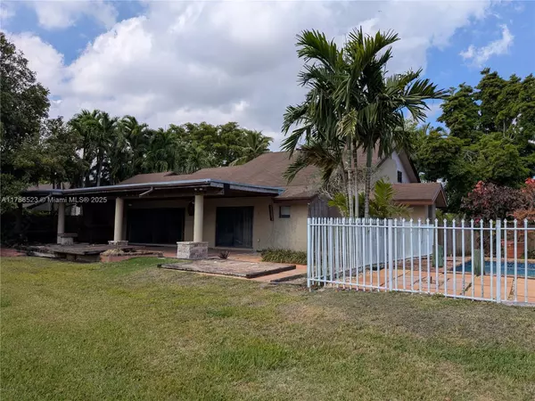 Miami, FL 33176,9710 SW 103rd Ave
