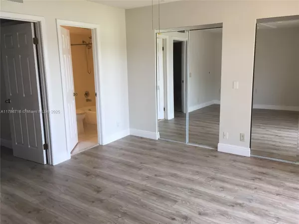 Pembroke Pines, FL 33027,Address not disclosed