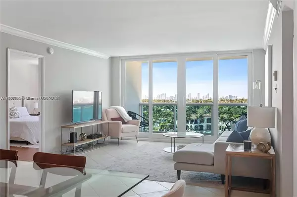 Miami Beach, FL 33141,6770 Indian Creek Dr #8E