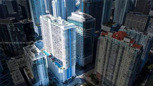 Miami, FL 33131,1200 Brickell Bay Drive #3902