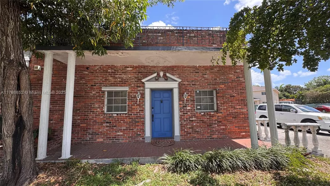 11955 W Dixie Hwy, Miami, FL 33161