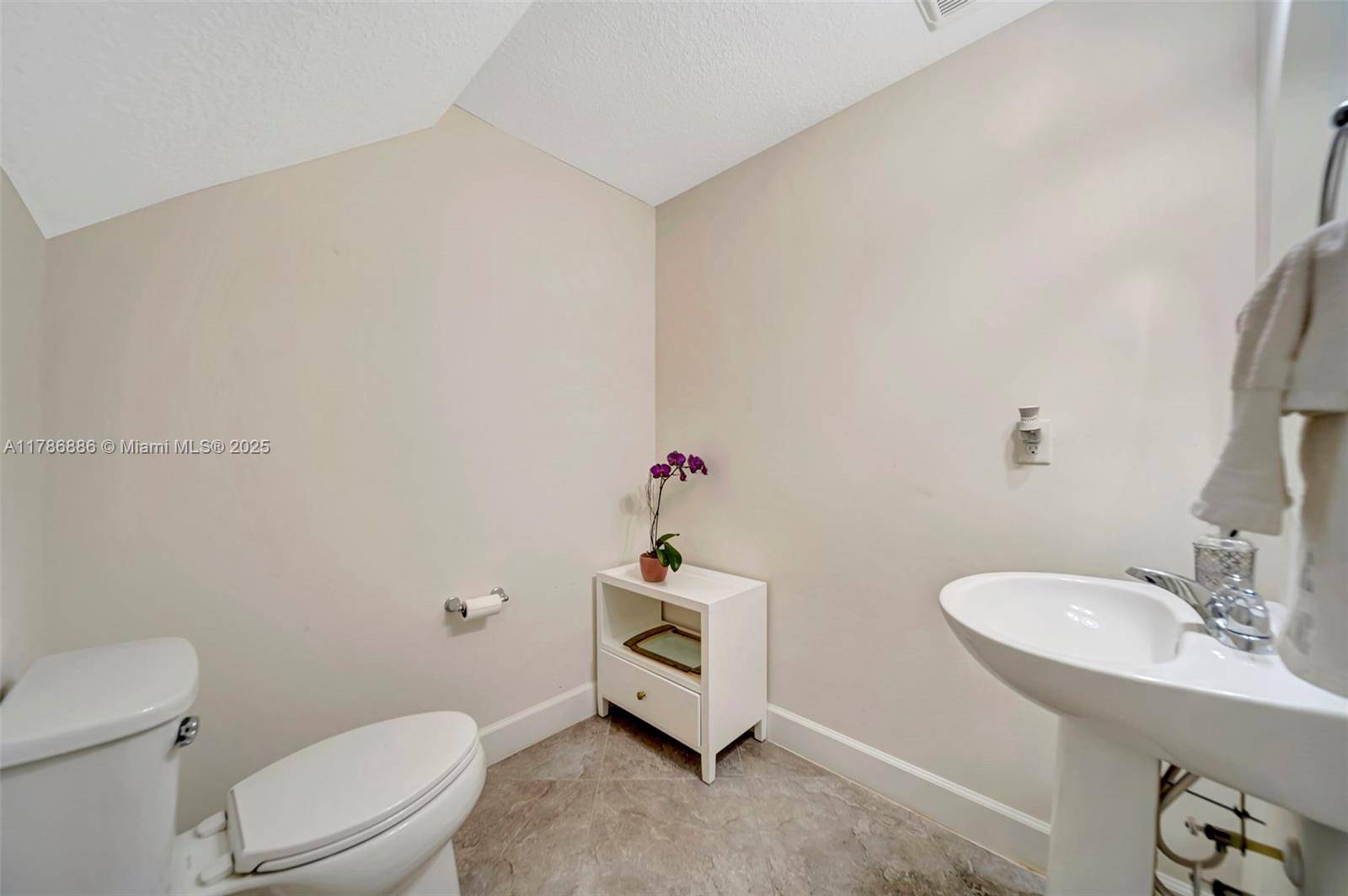Sunrise, FL 33323,2962 NW 124th Way