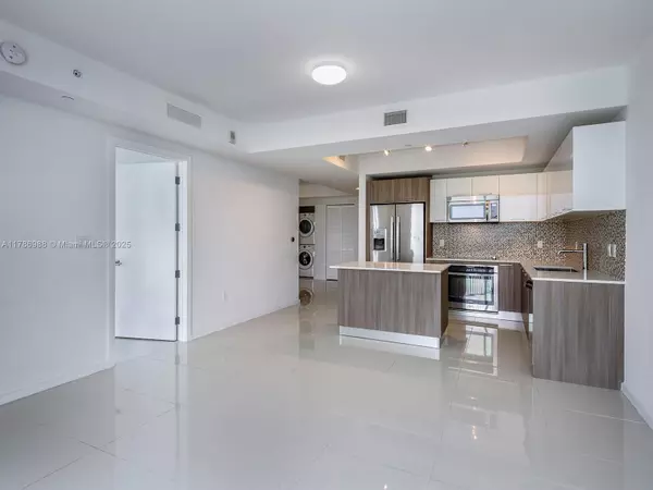 Doral, FL 33166,5300 Paseo Blvd #508