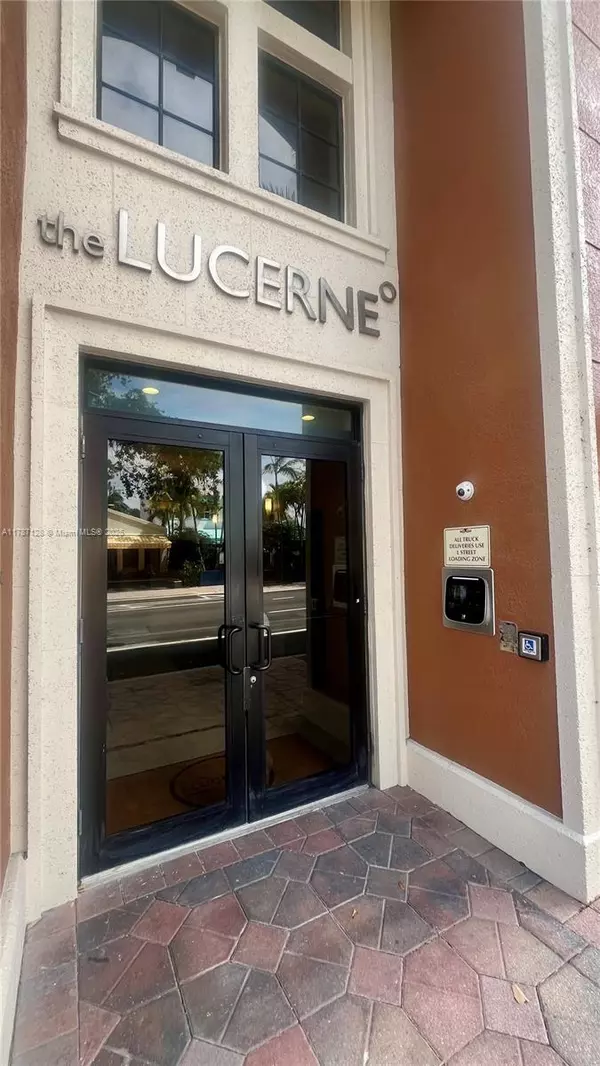 Lake Worth, FL 33460,511 Lucerne Ave #408