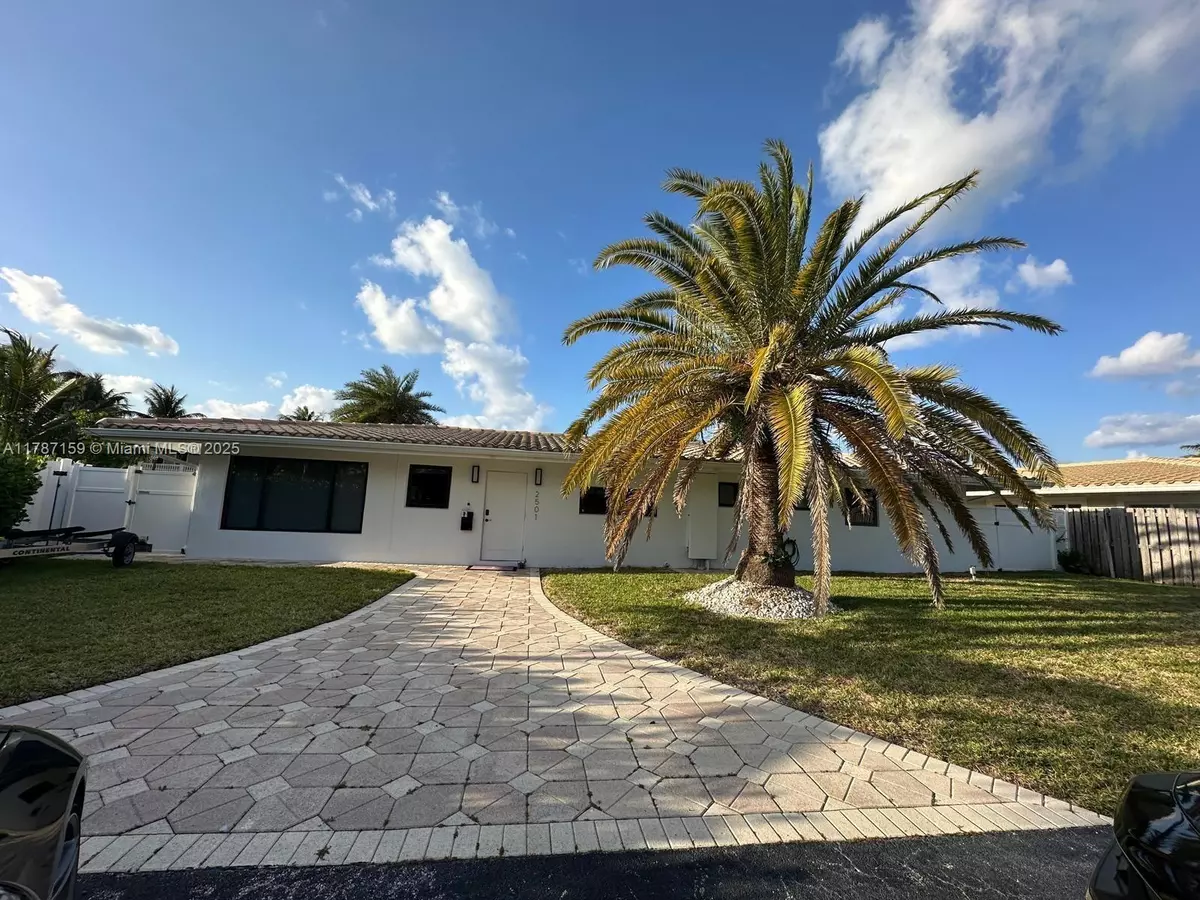 Lighthouse Point, FL 33064,2501 NE 50th St