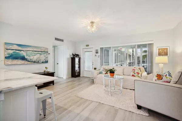 Fort Lauderdale, FL 33308,4848 NE 23rd Ave #9C