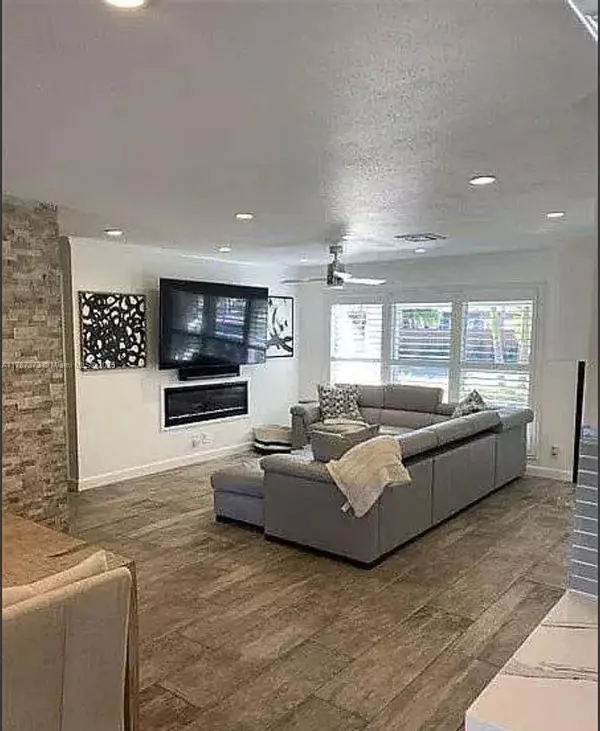 Deerfield Beach, FL 33441,1614 SE 10th Ave