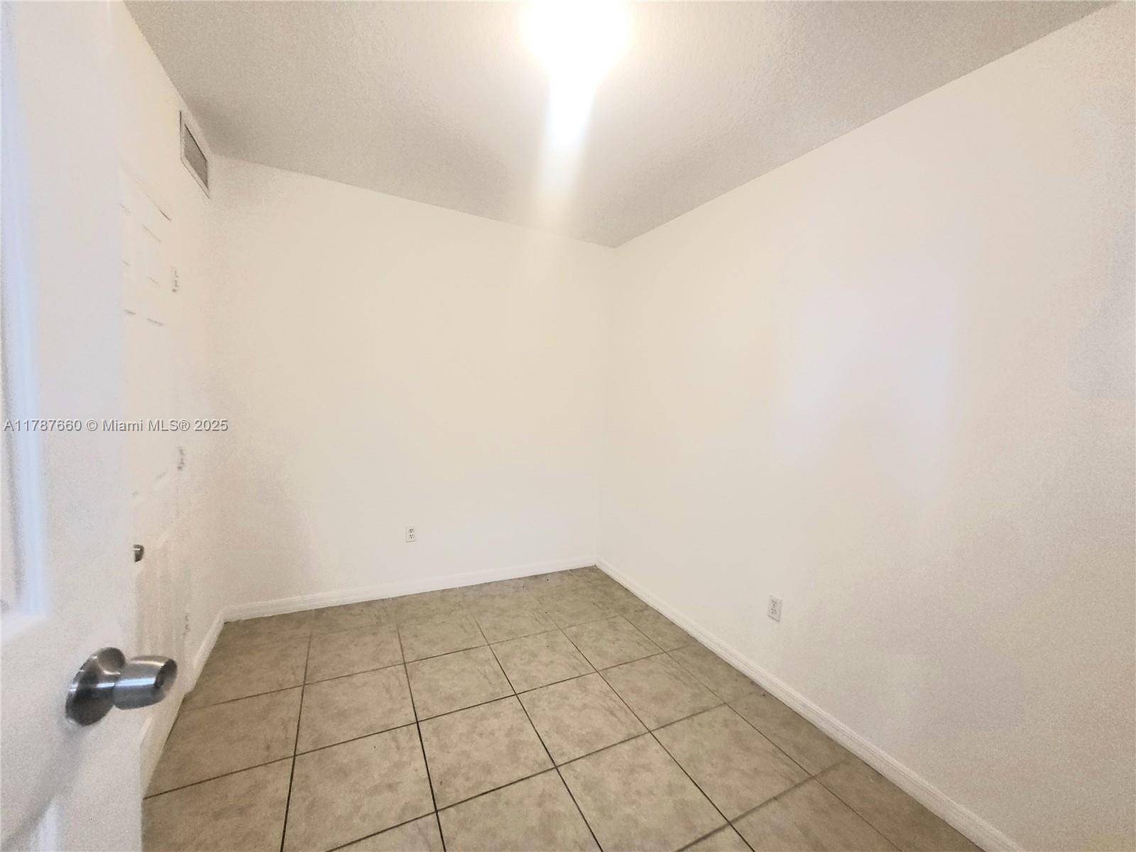 Miami, FL 33130,119 SW 6th Ave #701