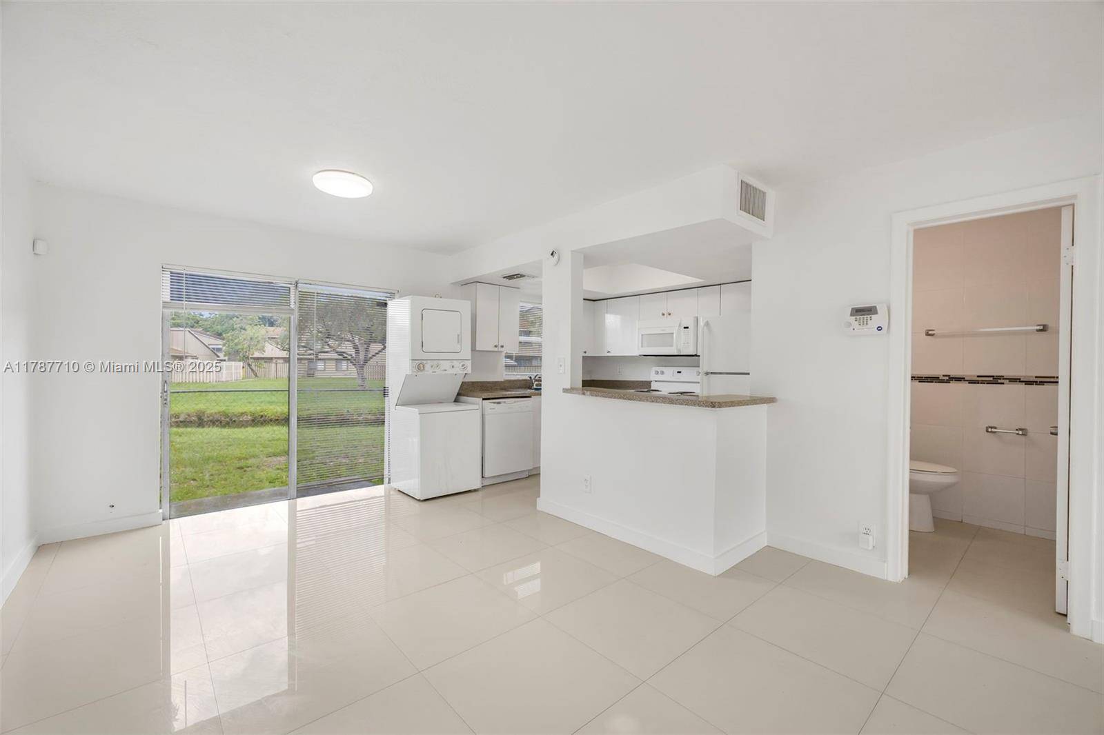 Lauderhill, FL 33313,2021 NW 59th Ter