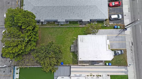 Miami, FL 33135,2041 SW 7th St