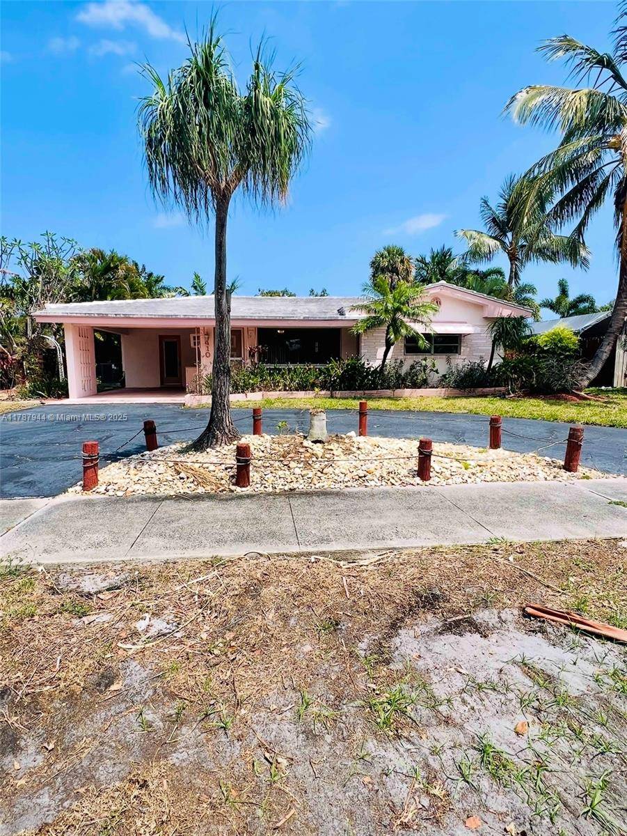 410 SE 4th Ave, Pompano Beach, FL 33060