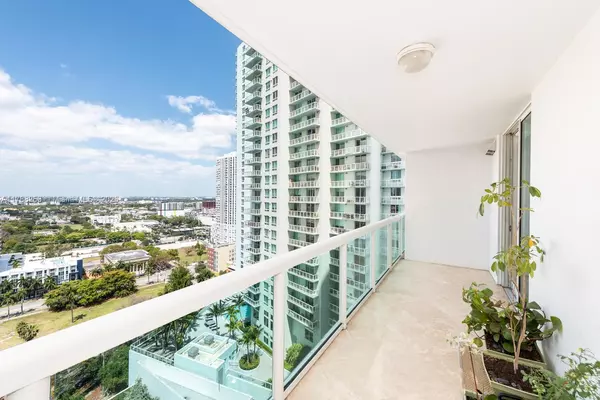 Miami, FL 33132,1800 N Bayshore Dr #2406