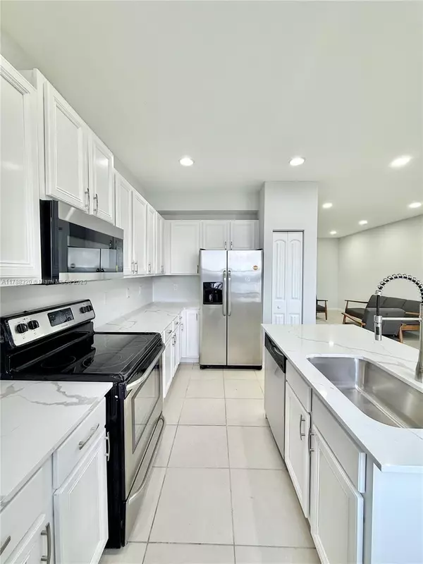 Pompano Beach, FL 33064,1047 NW 33rd Mnr