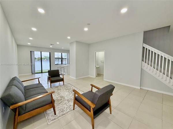 Pompano Beach, FL 33064,1047 NW 33rd Mnr