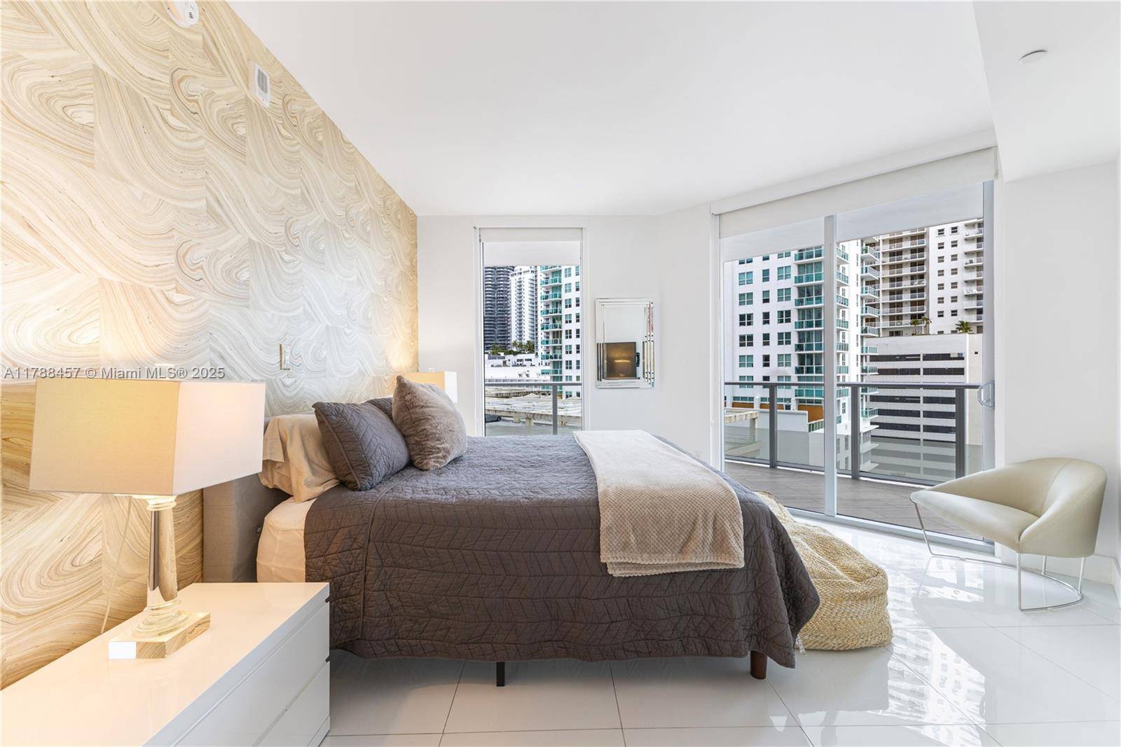 Miami, FL 33131,1300 Brickell Bay Dr #1010