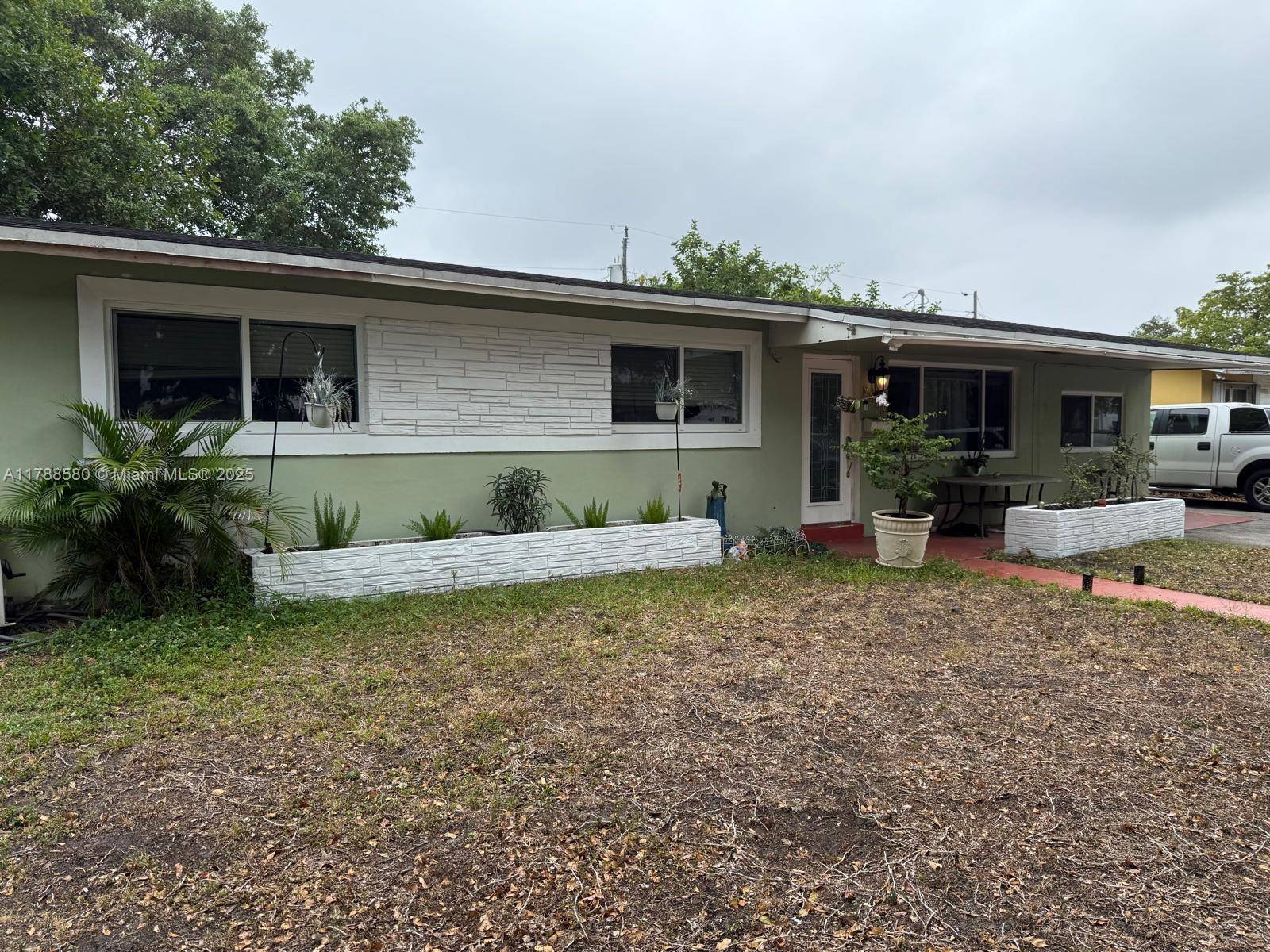 Hollywood, FL 33024,6472 Johnson St