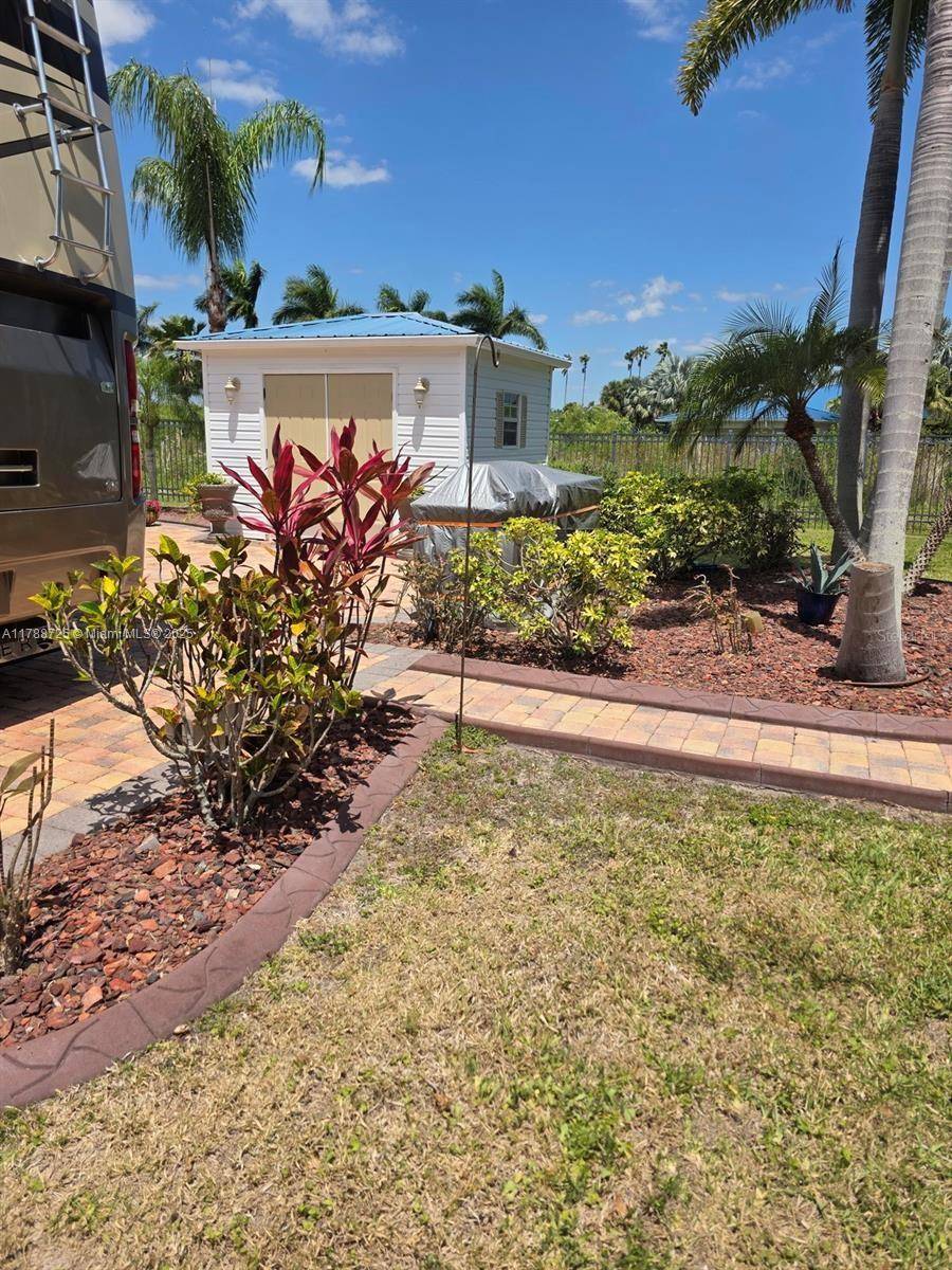 Okeechobee, FL 34974,502 SW 42nd Cove #1