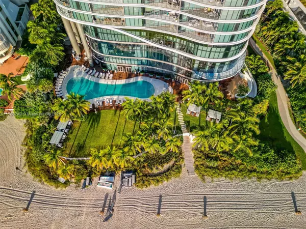 Sunny Isles Beach, FL 33160,15701 Collins Ave #PARKING TANDEM