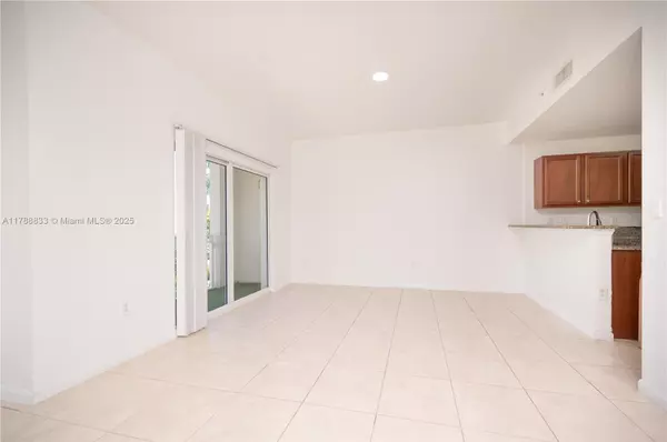 Doral, FL 33178,11403 NW 89th St #212