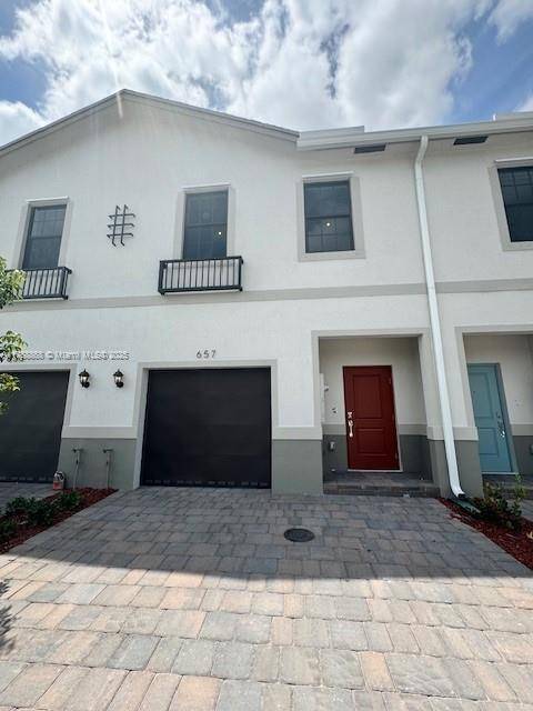 657 NW 6th Ter, Florida City, FL 33034