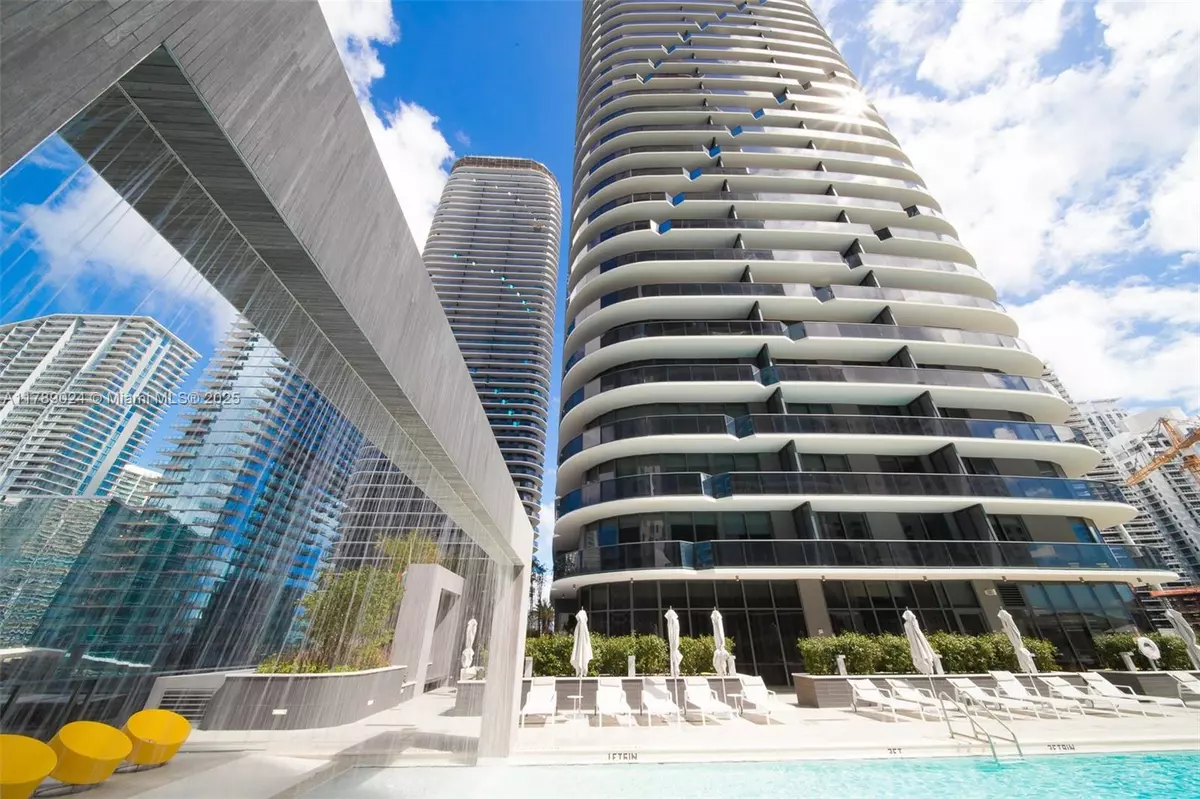 Miami, FL 33130,55 SW 9th St #2509