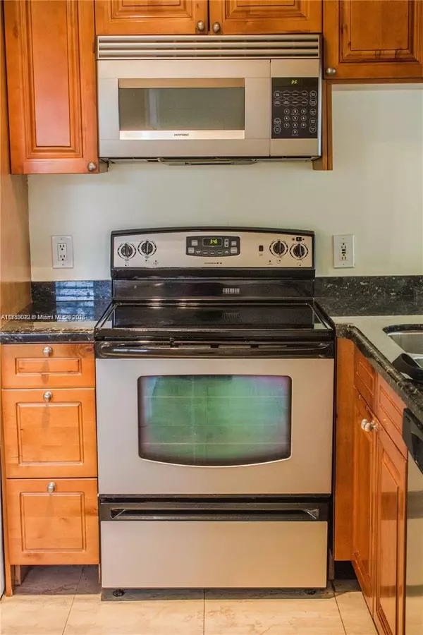 Coral Springs, FL 33071,1155 Coral Club Dr #1155