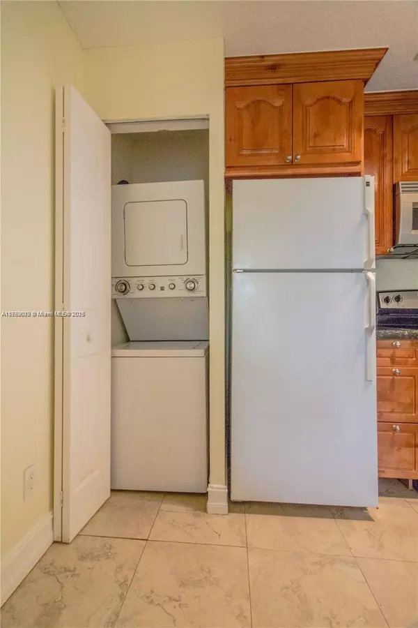 Coral Springs, FL 33071,1155 Coral Club Dr #1155