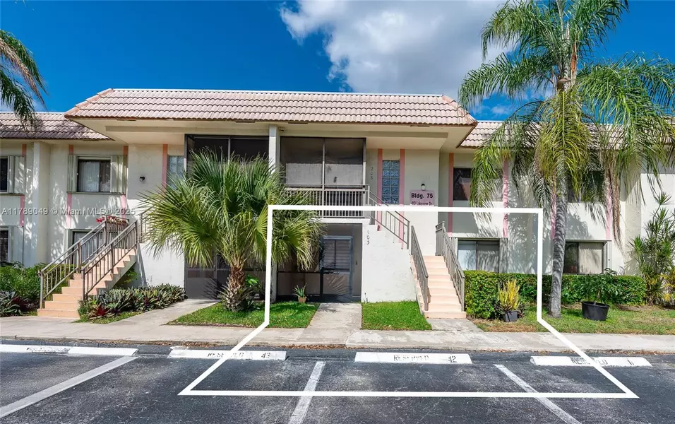 413 Lakeview Dr #103, Weston, FL 33326