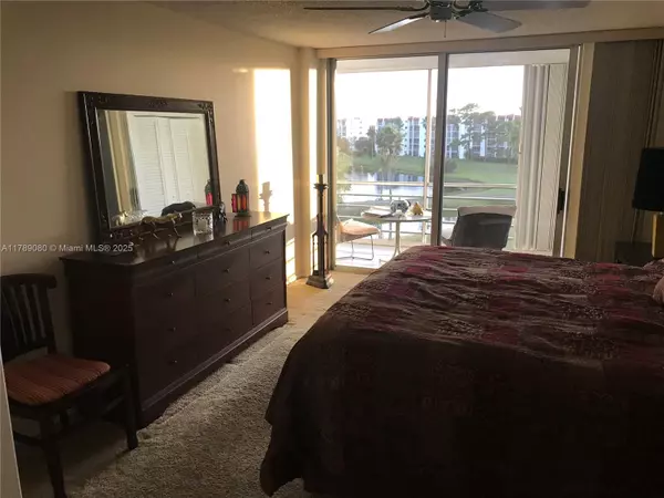Lake Worth, FL 33467,3465 Via Poinciana #503