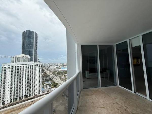 18911 Collins Ave #2804, Sunny Isles Beach, FL 33160