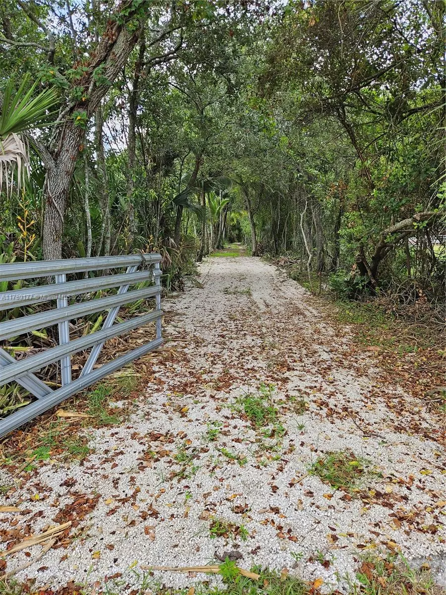 Homestead, FL 33030,30809 SW 214th Ave