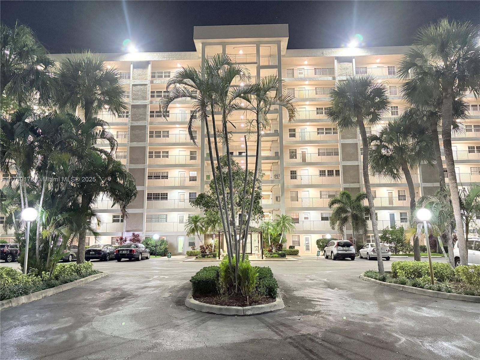 2671 S Course Dr #409, Pompano Beach, FL 33069