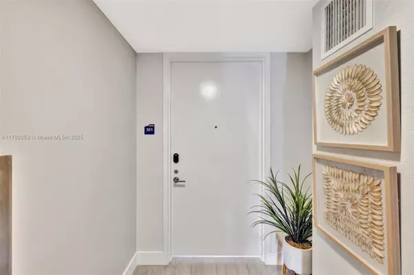 Fort Lauderdale, FL 33304,612 Bayshore Dr #301