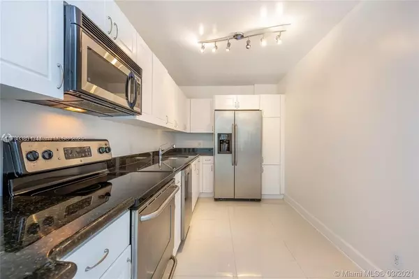 Miami Beach, FL 33141,401 69th St #607